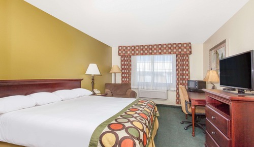 Studio Suite, 1 King Bed, Non Smoking