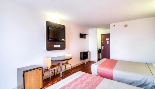 Standard Room, 2 Double Beds, Non Smoking