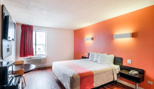Room, 1 King Bed, Non Smoking