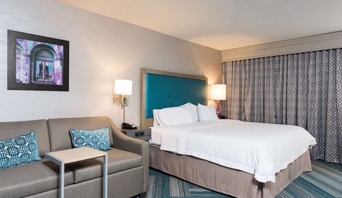 Deluxe Room, 1 King Bed