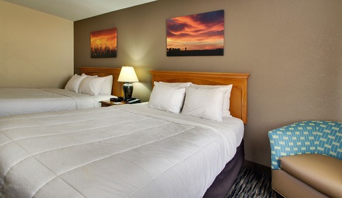 Standard Room, 2 Queen Beds (Double Queen Room)