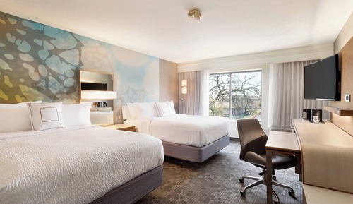 Room, 2 Queen Beds, Balcony