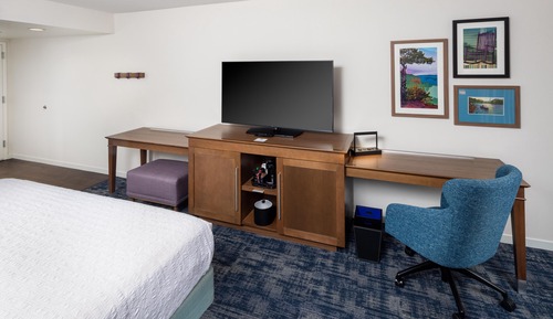 King Room, Refrigerator