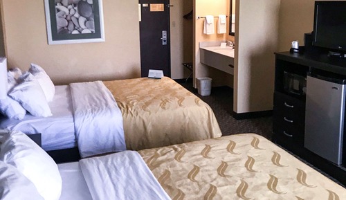 Standard Room, 2 Queen Beds, Non Smoking
