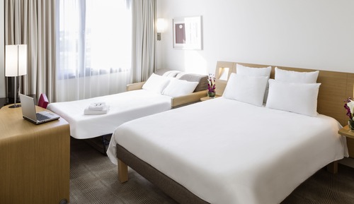 Executive Room, 1 Queen Bed with Sofa bed