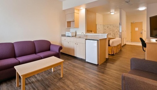 1 Queen Bed, Dune View Jetted Tub (Dog-Friendly Room)