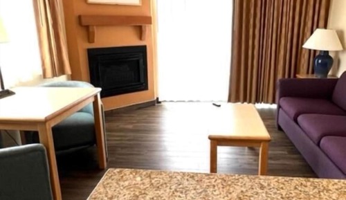 Room, 1 King Bed, Non Smoking, Corner