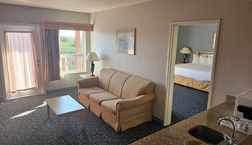 Family Suite, 2 King Beds, Partial Ocean View (Non-Pet Room)