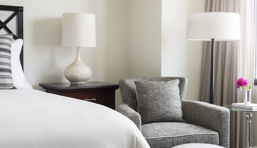Deluxe Room, 1 King Bed (Hearing Accessible)