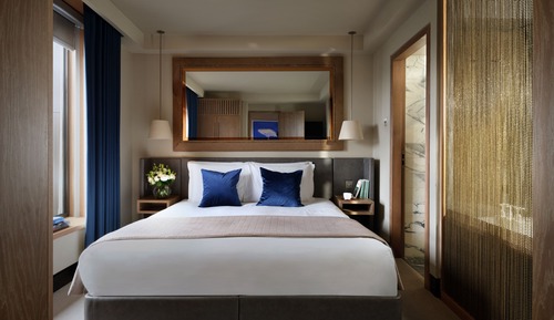 Signature Suite, Balcony, City View