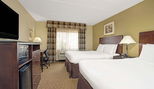 Room, 2 Queen Beds, Non Smoking