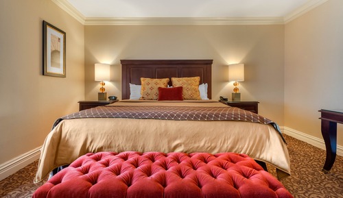 Deluxe Room, 1 King Bed