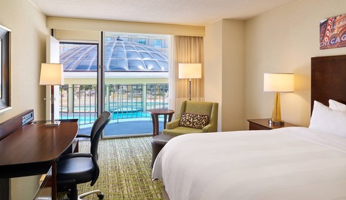 Room, 1 King Bed (Poolside)