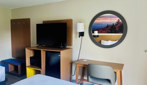 Room, 2 Queen Beds, Non Smoking (Pet-Friendly)