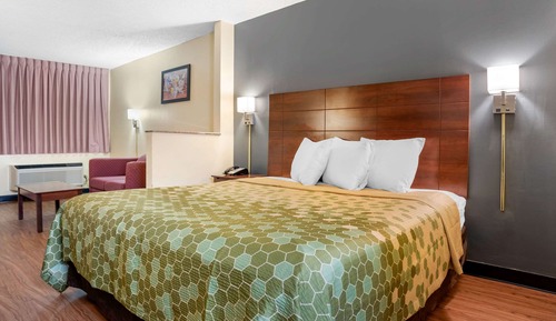 Suite, 1 King Bed, Non Smoking