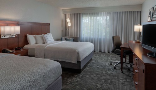 Room, 2 Queen Beds, Accessible (Hearing)