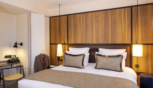 Deluxe Room (with Spa Access)