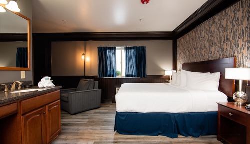 Suite, 1 King Bed, Accessible, Jetted Tub (Walk-in Shower;with Sofabed)