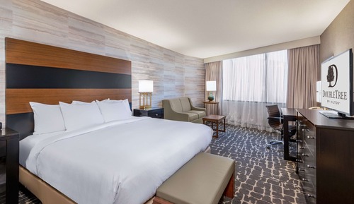 Room, 1 King Bed, Accessible (Mobility, Roll-In Shower)