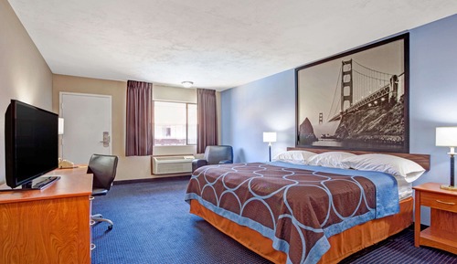 Standard Room, 1 King Bed