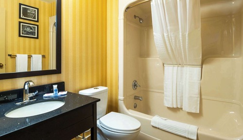 Room, 2 Queen Beds, Non Smoking (Second Floor)