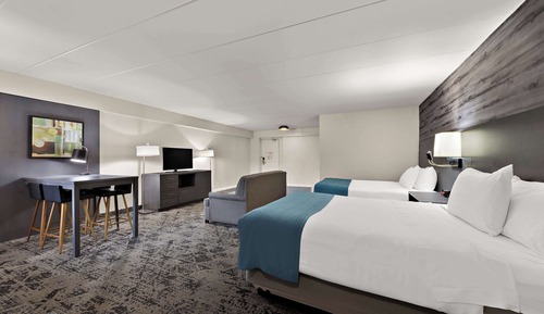 Suite, 2 Queen Beds, Non Smoking, Kitchenette (Walk-in Shower;Larger Room)