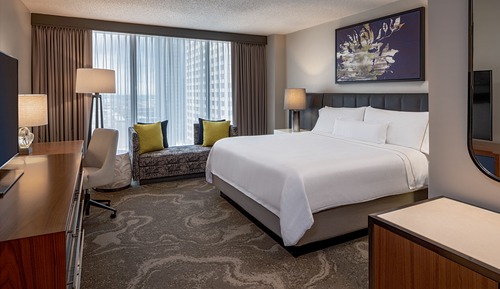 Traditional Room, 1 King Bed (Hearing Accessible)
