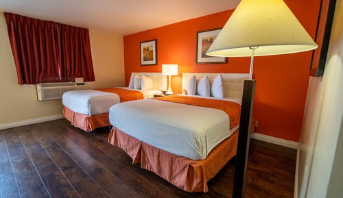 Deluxe Room, 2 Queen Beds, Non Smoking