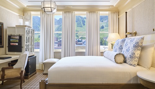 Suite, 3 Bedrooms (Residential)
