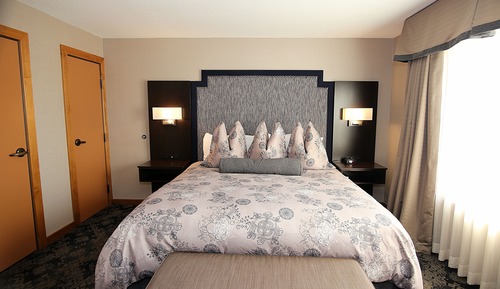 Suite, 1 King Bed, Non Smoking, Kitchen