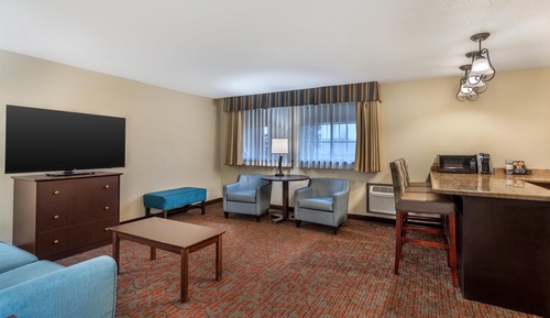 Suite, 1 King Bed, Non Smoking, Refrigerator & Microwave