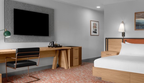 Room, 1 King Bed, Accessible, River View