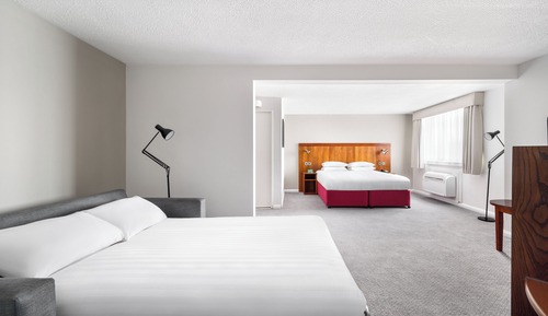 Suite, Multiple Beds