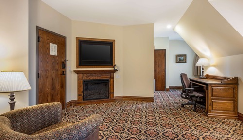 Standard Room, 2 Queen Beds, Non Smoking, Fireplace