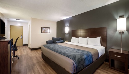 Standard Room, 1 King Bed, Non Smoking (Upper Floor, No Pets)