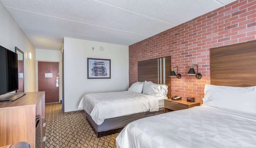Standard Room, 2 Queen Beds, Non Smoking