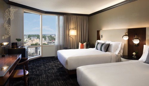 Deluxe Room, 2 Queen Beds, Accessible (Roll-In Shower)