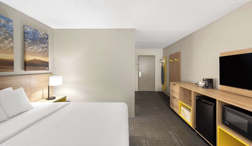 Room, 1 King Bed, Non Smoking