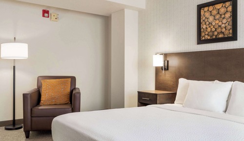 Studio Suite, 1 King Bed, Accessible, Non Smoking