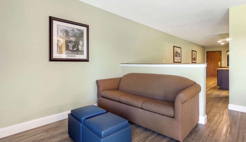 Suite, 1 King Bed, Accessible, Poolside (with Sofabed, Full Kitchen)