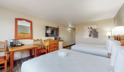 Standard Room, 2 Queen Beds, Non Smoking (Pet Friendly)