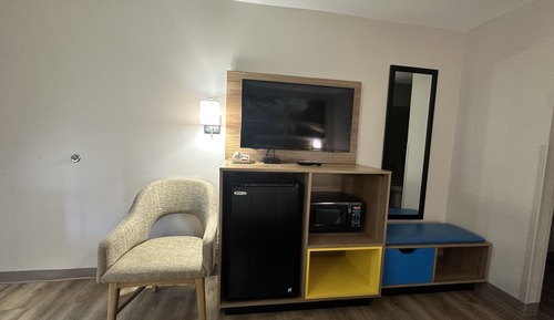 Room, 1 King Bed, Non Smoking (2nd Floor)