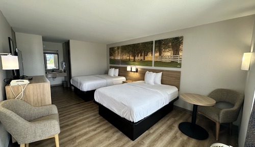 Room, 2 Queen Beds, Non Smoking, Ground Floor