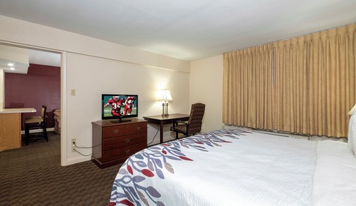 Suite, 1 King Bed with Sofa bed, Non Smoking, Kitchen