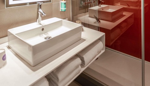 Club Room, 1 Queen Bed