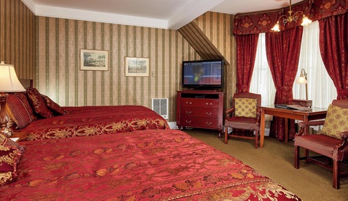 Standard Room, 2 Queen Beds, Roll-in Shower