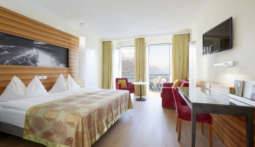Executive Double Room with lake view and balcony
