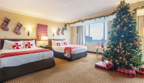 Junior Suite, 2 Queen Beds, Non Smoking (Holiday)