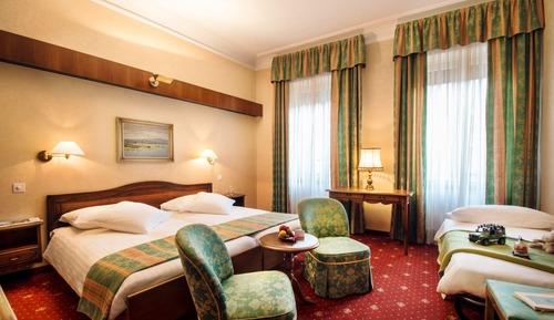 Superior Triple Room