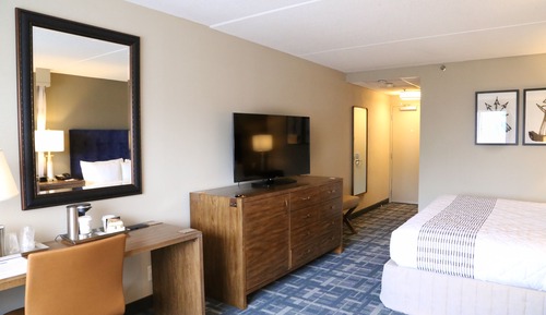 Standard Room, 1 King Bed